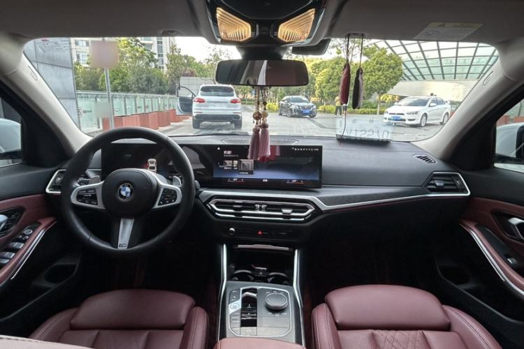 Used BMW 3 Series 2023 325i M Sport Package Interior 2