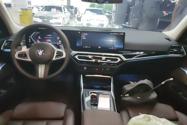 Used BMW 3 Series 2023 325Li M Sport Night Edition Package Interior 2