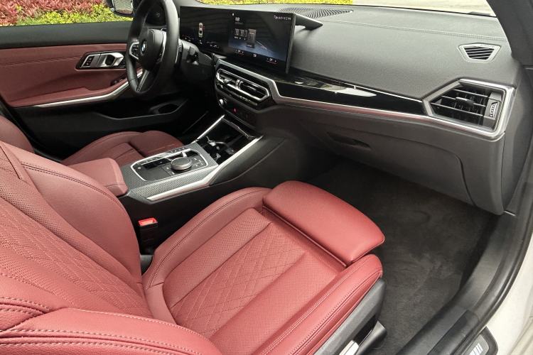 Used BMW 3 Series 2023 325i M Sport Night Edition Package Interior 2