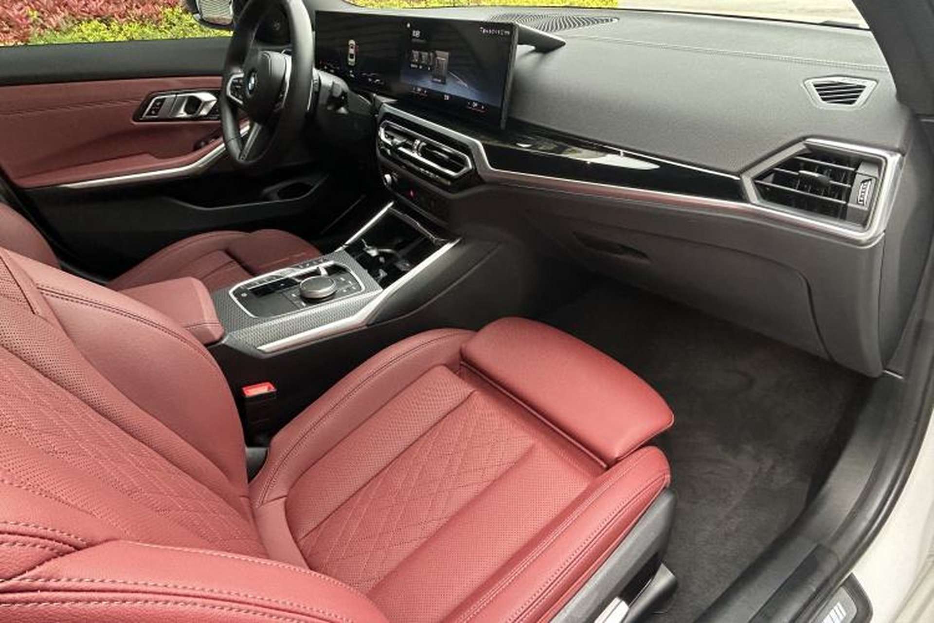 Used BMW 3 Series 2023 325i M Sport Night Edition Package Interior 2
