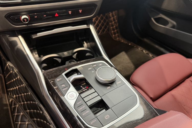Used BMW 3 Series 2023 325Li M Sport Package Interior 2