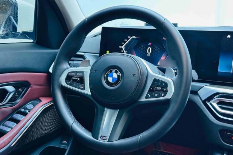 Used BMW 3 Series 2023 325Li M Sport Package Interior 2