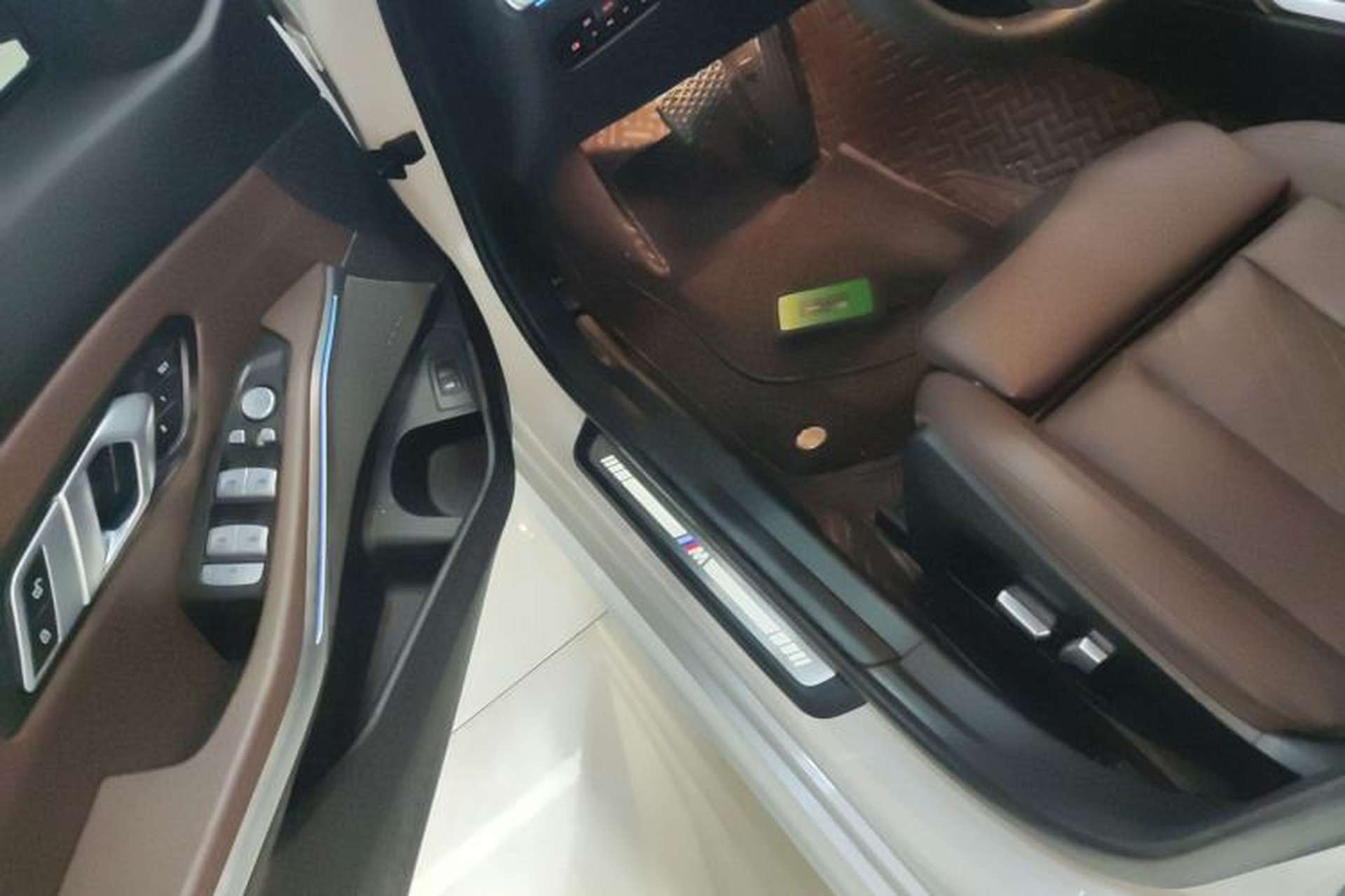 Used BMW 3 Series 2023 325Li M Sport Night Edition Package Interior 3