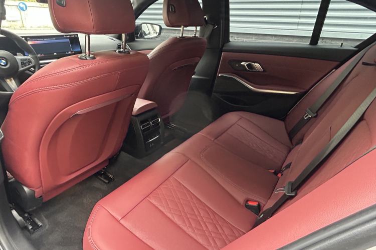 Used BMW 3 Series 2023 325i M Sport Night Edition Package Interior 3