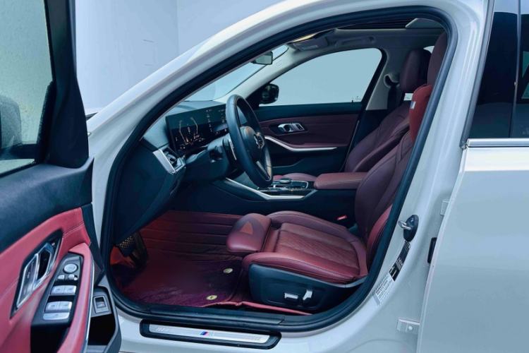 Used BMW 3 Series 2023 325Li M Sport Package Interior 3