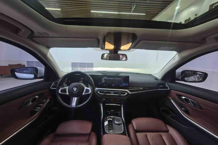 Used BMW 3 Series 2023 320Li M Sport Package Interior 3