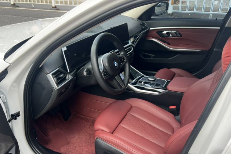 Used BMW 3 Series 2023 320Li M Sport Package Interior 3