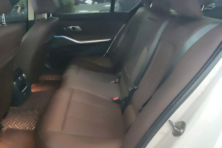 Used BMW 3 Series 2023 325Li M Sport Night Edition Package Interior 4