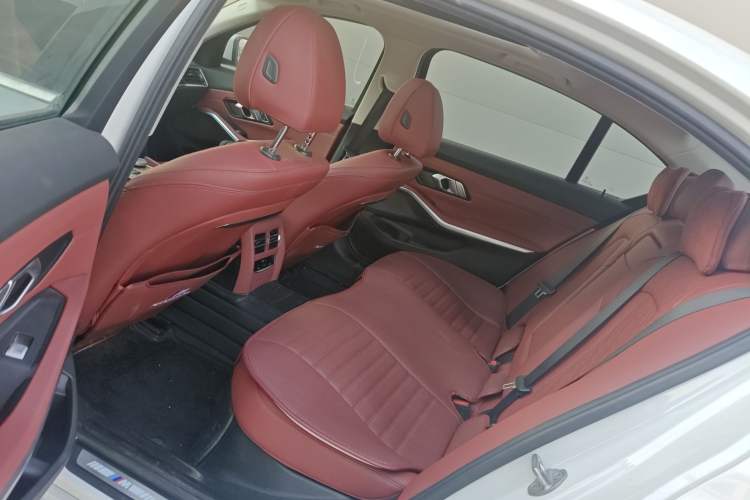 Used BMW 3 Series 2023 325Li xDrive M Sport Package Interior 4