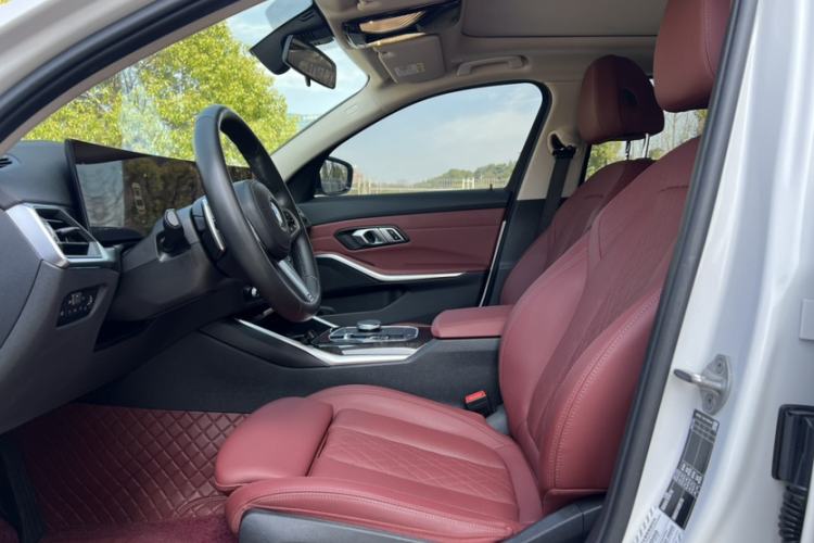 Used BMW 3 Series 2023 325Li M Sport Package Interior 4