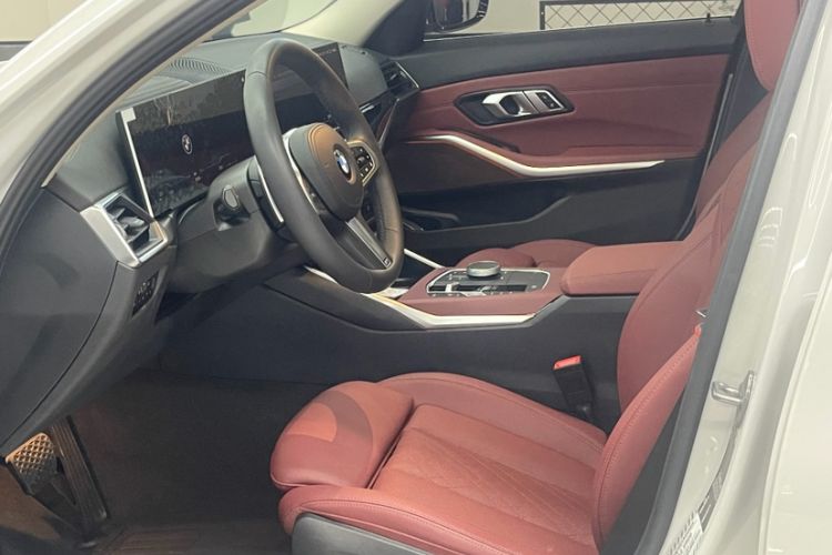 Used BMW 3 Series 2023 320Li M Sport Package Interior 4