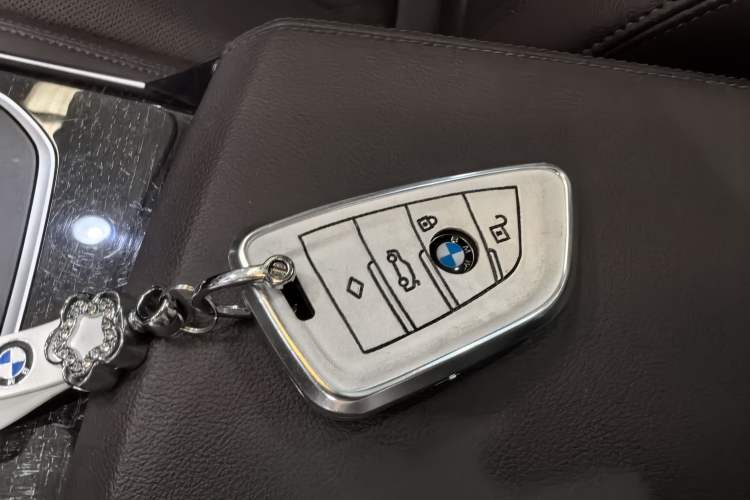 Used BMW 3 Series 2023 325Li M Sport Package Interior 4