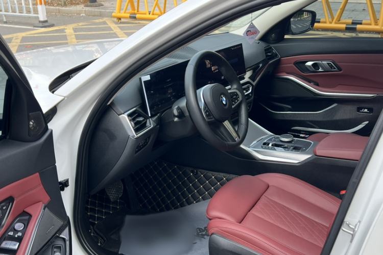 Used BMW 3 Series 2023 325Li M Sport Night Edition Package Interior 4