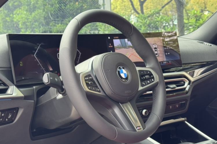 Used BMW 3 Series 2023 325i M Sport Night Edition Package Interior 4