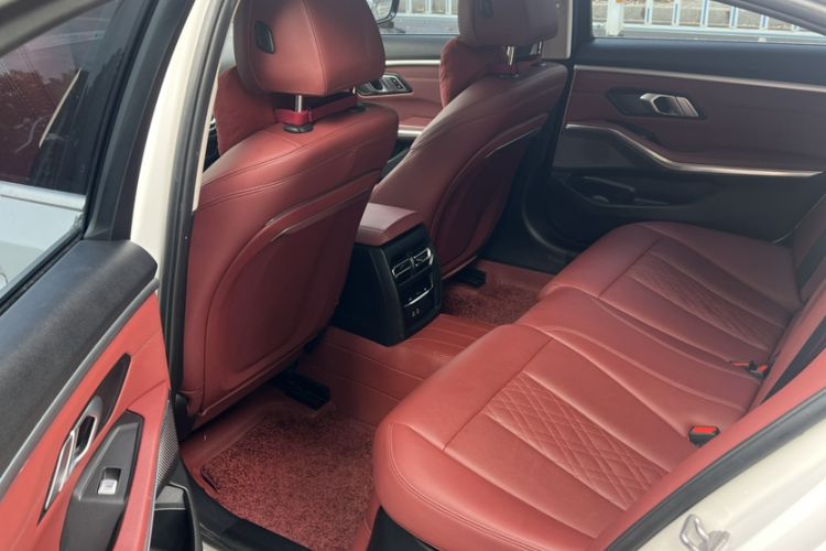 Used BMW 3 Series 2023 320Li M Sport Package Interior 4