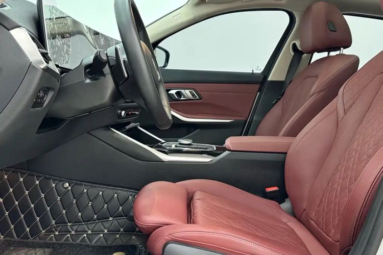 Used BMW 3 Series 2023 320Li M Sport Package Interior 5