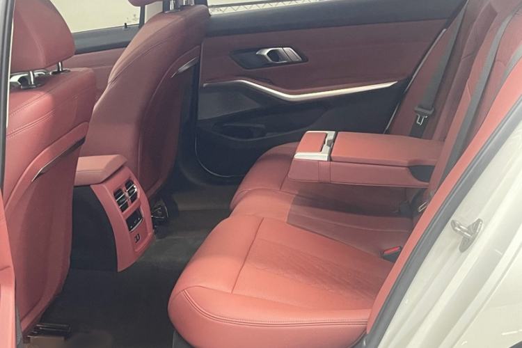 Used BMW 3 Series 2023 320Li M Sport Package Interior 5