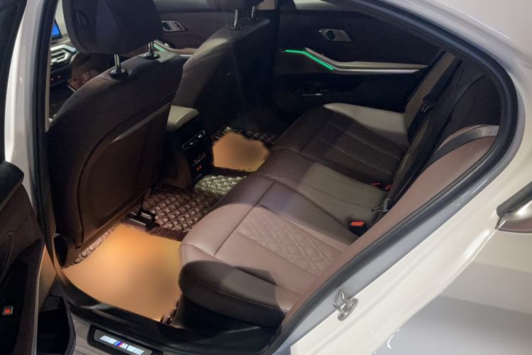 Used BMW 3 Series 2023 325Li M Sport Package Interior 5