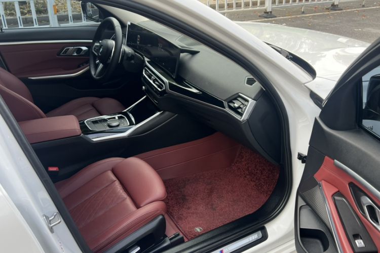 Used BMW 3 Series 2023 320Li M Sport Package Interior 5