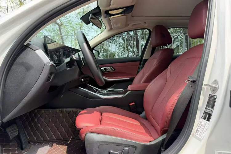 Used BMW 3 Series 2023 325Li M Sport Package Interior 5