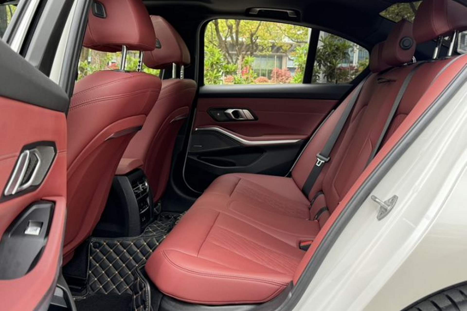 Used BMW 3 Series 2023 325i M Sport Night Edition Package Interior 6