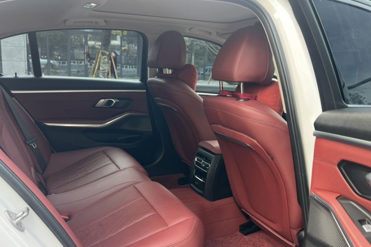 Used BMW 3 Series 2023 320Li M Sport Package Interior 6
