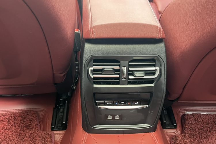 Used BMW 3 Series 2023 320Li M Sport Package Interior 7