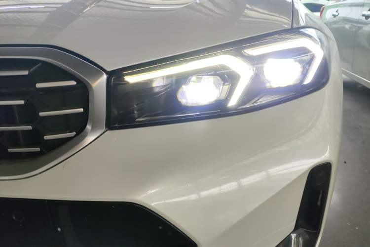 Used BMW 3 Series 2023 325Li M Sport Package Left Front Headlight
