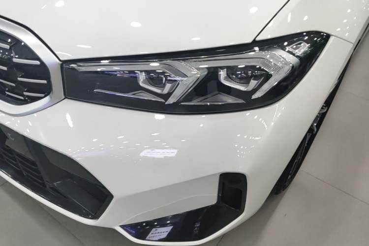 Used BMW 3 Series 2023 325Li M Sport Package Left Front Headlight