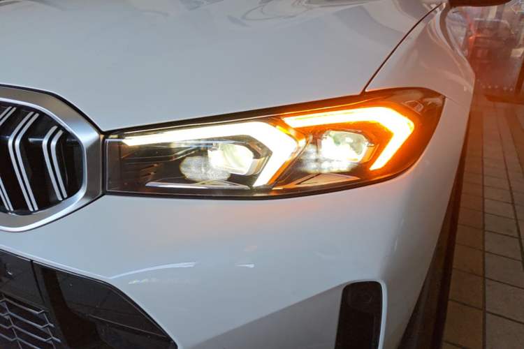 Used BMW 3 Series 2023 320Li M Sport Package Left Front Headlight