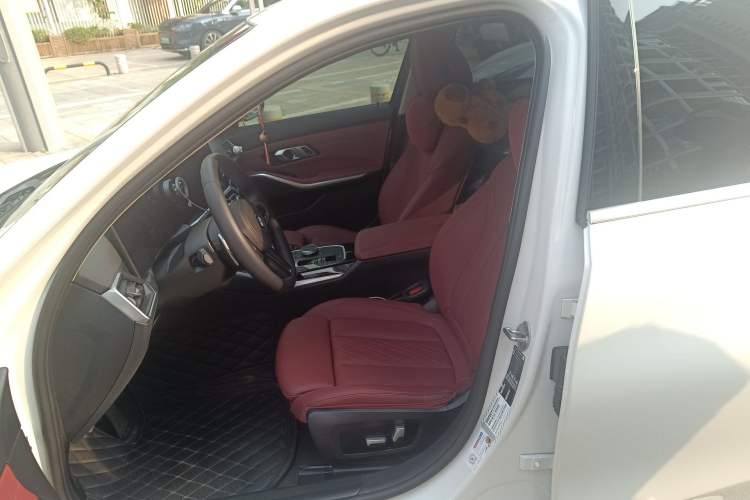 Used BMW 3 Series 2023 320Li M Sport Package Left Front Seat