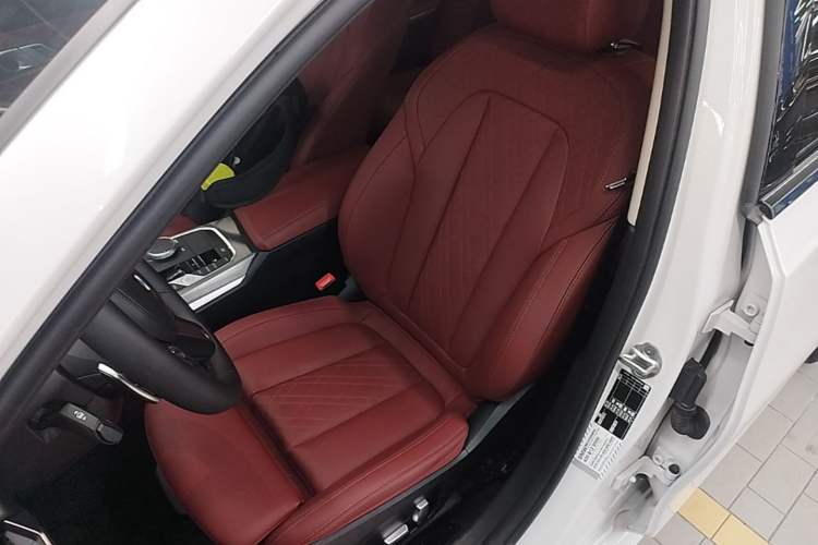 Used BMW 3 Series 2023 325Li M Sport Night Edition Package Left Front Seat