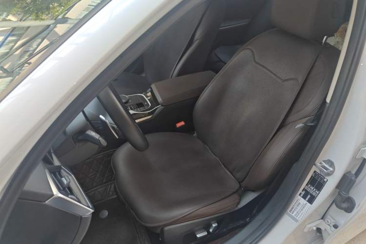 Used BMW 3 Series 2023 325Li M Sport Package Left Front Seat