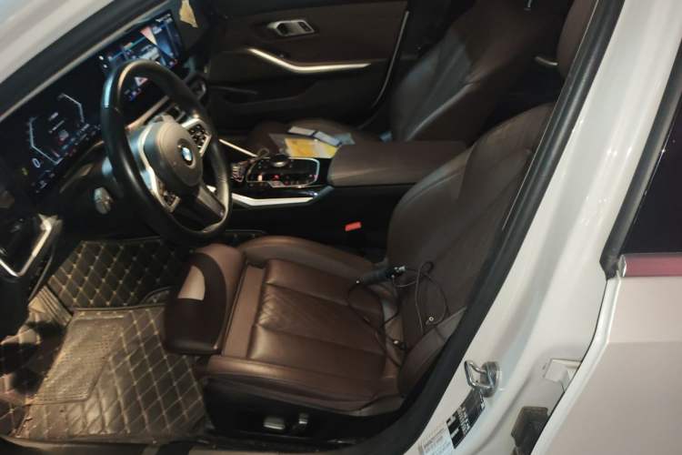 Used BMW 3 Series 2023 320Li M Sport Package Left Front Seat