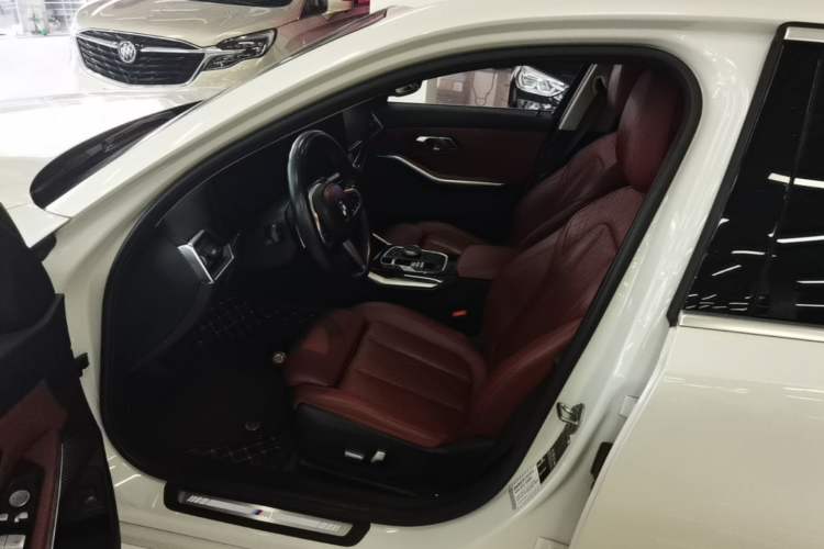 Used BMW 3 Series 2023 325Li M Sport Package Left Front Seat