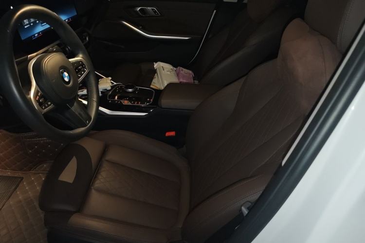 Used BMW 3 Series 2023 320Li M Sport Package Left Front Seat