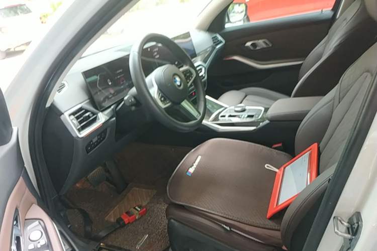 Used BMW 3 Series 2023 325Li M Sport Package Left Front Seat