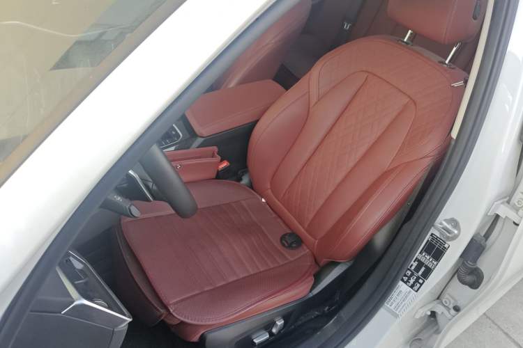 Used BMW 3 Series 2023 325Li xDrive M Sport Package Left Front Seat