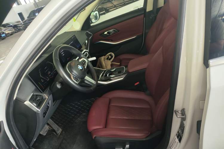 Used BMW 3 Series 2023 325Li M Sport Package Left Front Seat