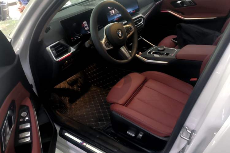 Used BMW 3 Series 2023 325i M Sport Package Left Front Seat