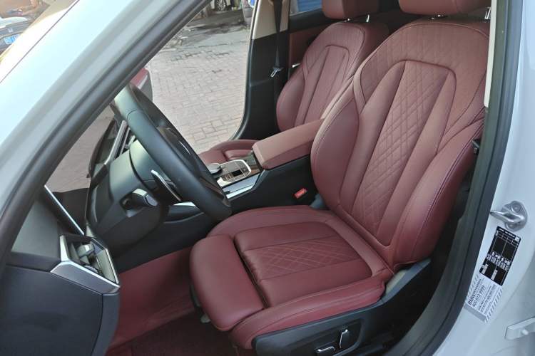 Used BMW 3 Series 2023 325Li M Sport Package Left Front Seat