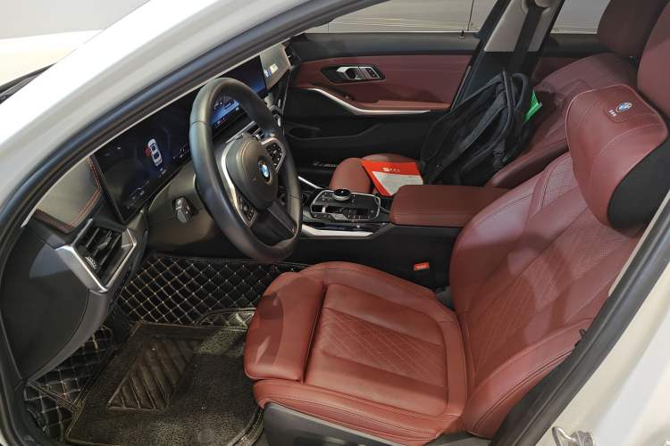 Used BMW 3 Series 2023 320Li M Sport Package Left Front Seat