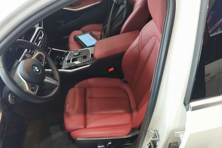 Used BMW 3 Series 2023 320Li M Sport Package Left Front Seat