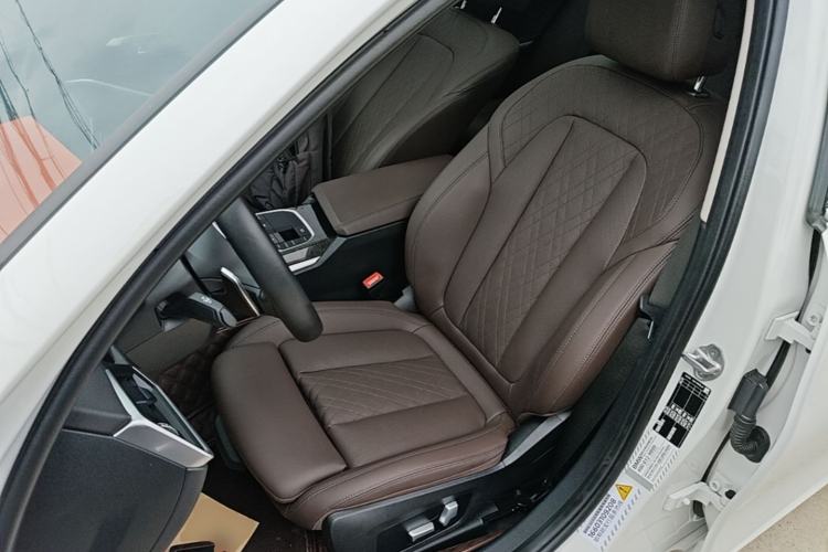Used BMW 3 Series 2023 325Li M Sport Package Left Front Seat
