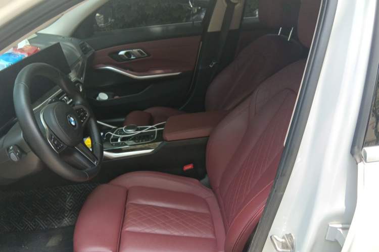 Used BMW 3 Series 2023 325Li M Sport Package Left Front Seat