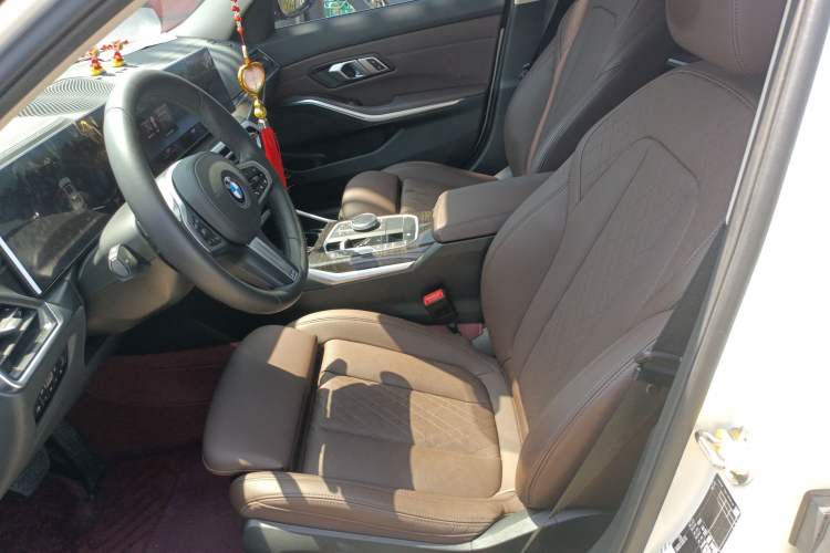 Used BMW 3 Series 2023 325Li M Sport Package Left Front Seat