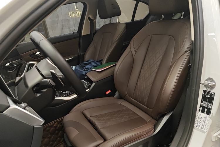 Used BMW 3 Series 2023 320Li M Sport Package Left Front Seat
