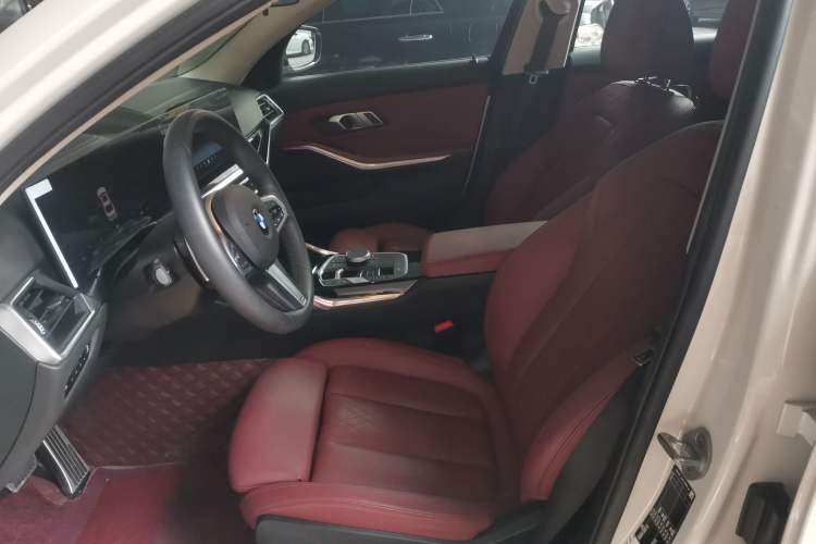 Used BMW 3 Series 2023 320Li M Sport Package Left Front Seat