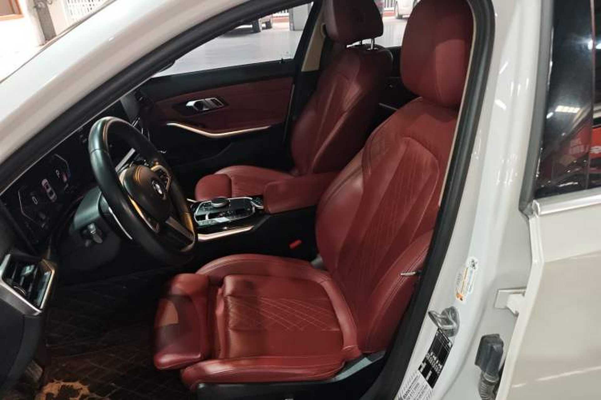 Used BMW 3 Series 2023 320Li M Sport Package Left Front Seat