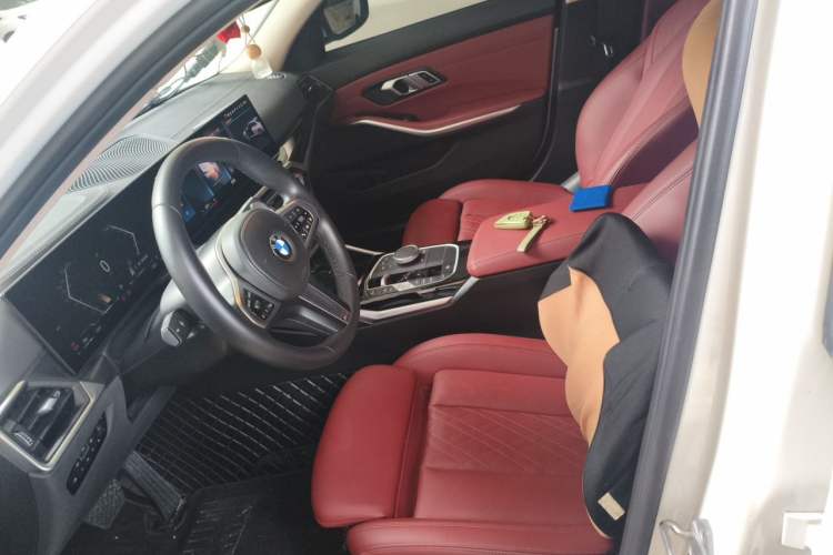 Used BMW 3 Series 2023 320Li M Sport Package Left Front Seat